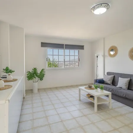 Cozy 2-bedroom In Playa De Amricas Appartamento
